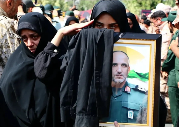 گر پدر رفت تفنگ پدری هست هنوز