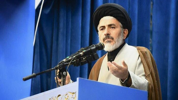 امام جمعه ارومیه: امنیت مرزهای شمالی خط قرمز ماست امام جمعه ارومیه: امنیت مرزهای شمالی خط قرمز ماست
