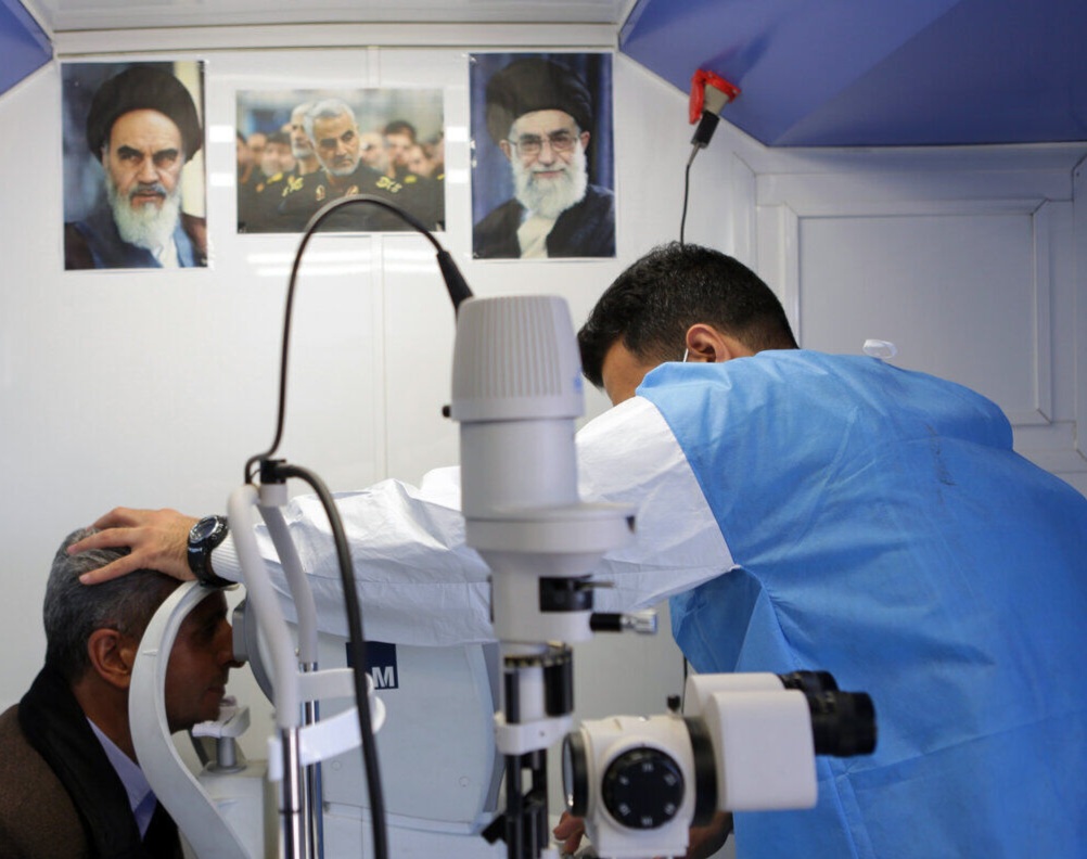 به همت بنیاد خیریه نوآوران سلامت؛۱۵۰۰ بیمار در نقده به صورت رایگان ویزیت شدند