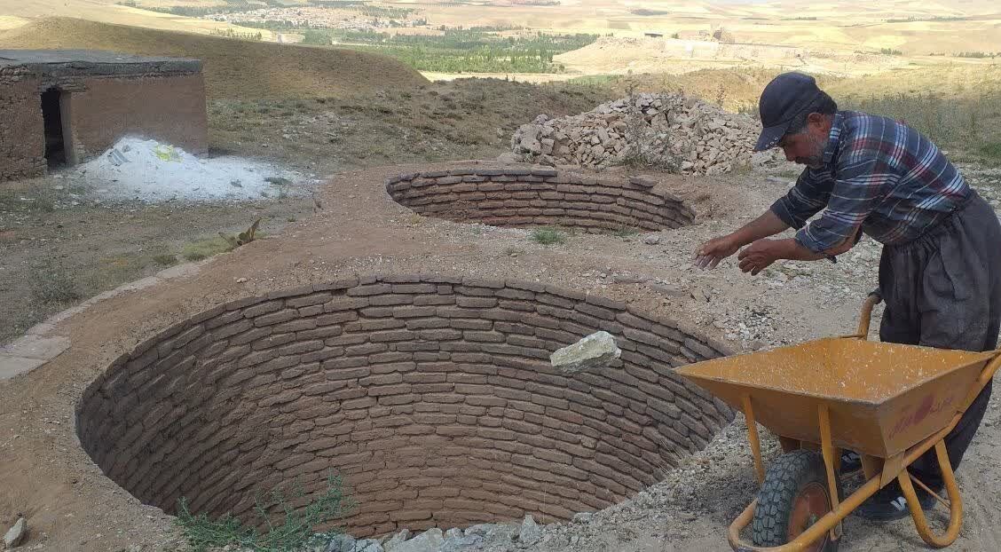 کارگاه تولید گچ مخصوص مرمت ابنیه جهانی در تکاب احیا شد