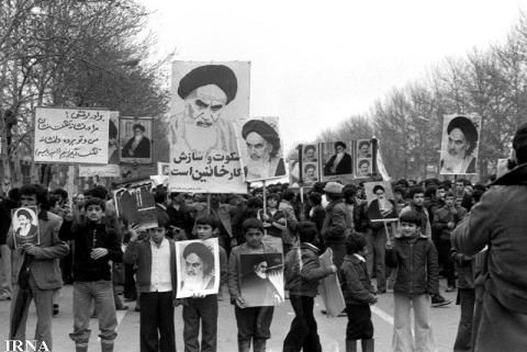 انقلاب اسلامی ایران پس از ۵۰۰ سال، دین را دوباره به عرصه اجتماع بازگرداند