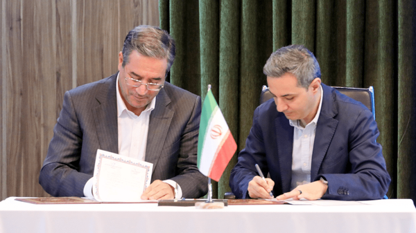 امضای ۷ تفاهم‌نامه توسعه‌ای در آذربایجان غربی با حضور رئیس‌جمهور