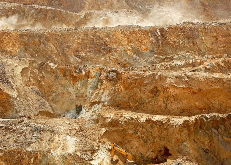 فعال‌سازی ۱۵ معدن راکد آذربایجان‌غربی؛ زمینه‌ای برای کارآفرینی و شکوفایی منطقه‌