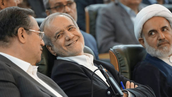 آقای پزشکیان احیای نقش مردم در حکمرانی با جلسات محدود نمی‌شود